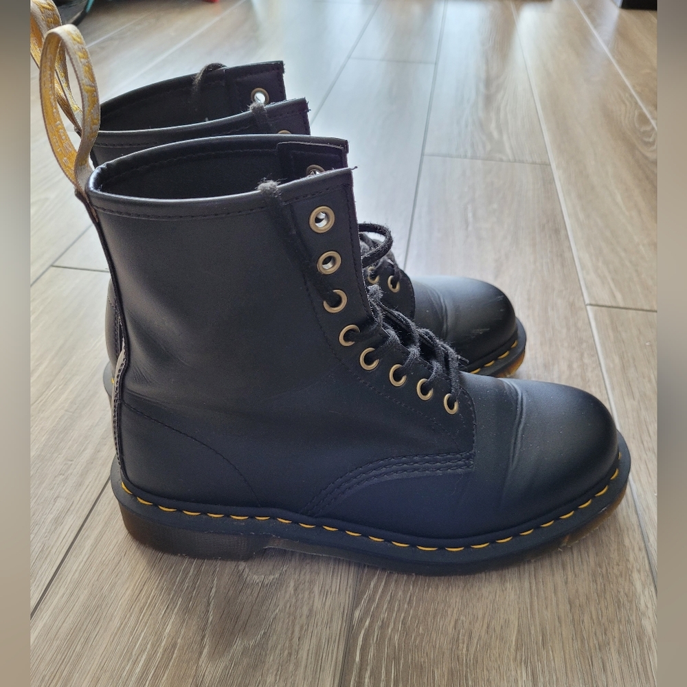 Dr. Martens Lace up boot